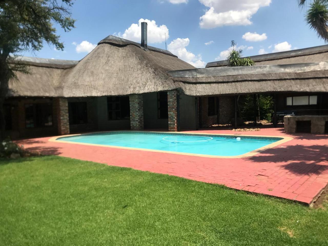 Boskoppie Lion & Tiger Reserve Kroonstad Exterior foto